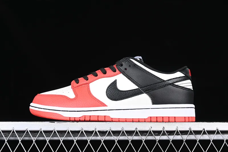 All categories Nk SB Dunk Series Nk SB Dunk Low low-top sneakers NBA x Nk Dunk Low EMB '75th Anniversary' NBA joint SB smashing backboard low-top sneakers DD3363-100